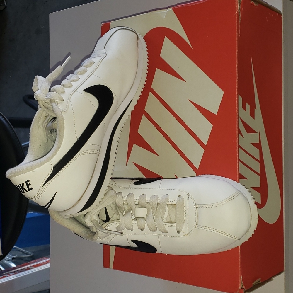 NIKE CORTEZ SHOES